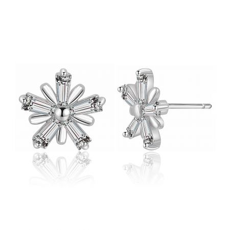 Detailed close-up view of the Zirconia Snow Star Earring, highlighting the radial arrangement of clear cubic zirconia.