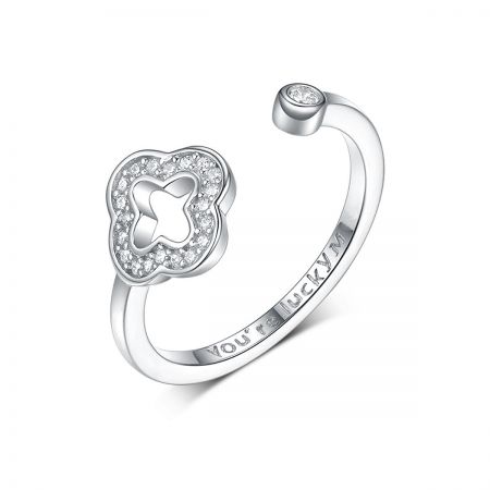 The 925 sterling silver lucky clover ring with brilliant CZ stone accents, shown from a different angle.