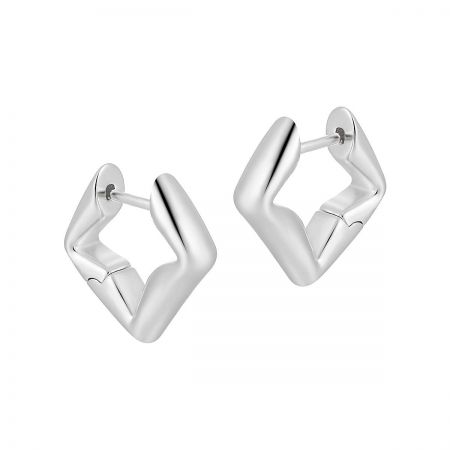 A pair of minimalist geometric hoop earrings in a classic sterling silver finish.