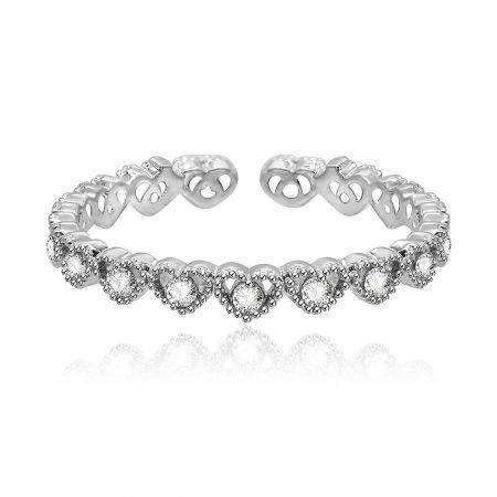 Stackable Vintage Inspired Heart Band Ring - Close-up of a stackable vintage-inspired heart band ring, made of rhodium-plated brass and adorned with white cubic zirconia stones.