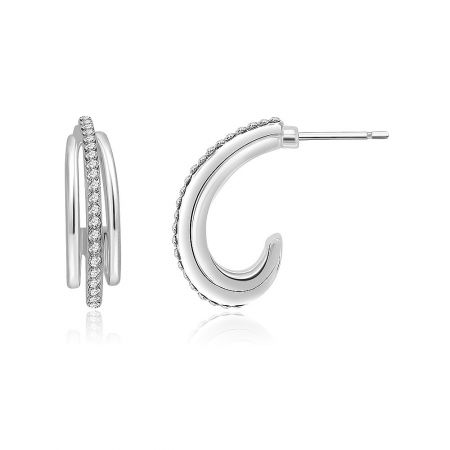 Detailed view of the double-layered hoop design with diamonds on the outer edges.