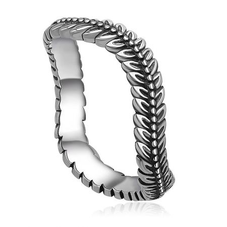 Silver Plated Wavy Leaf Ring - A detailed studio shot of the Silver Plated Wavy Leaf Ring, highlighting its intricate, nature-inspired leaf pattern and polished 925 sterling silver finish.