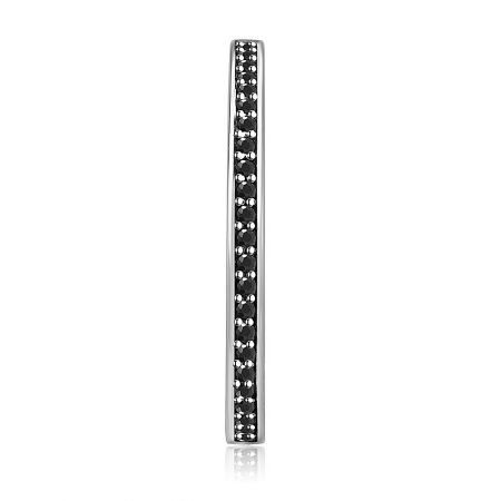 Close-up detail of the black cubic zirconia stones on the sterling silver eternity ring.