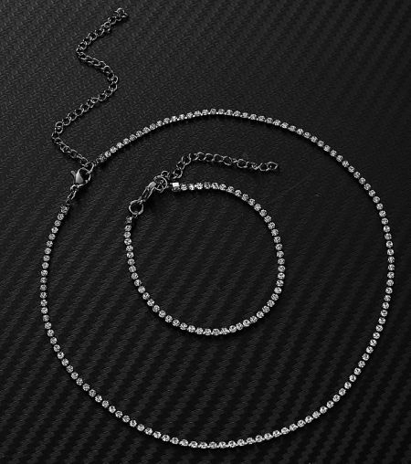 The stainless steel crystal jewelry set in a stunning rhodium-plated silver finish.