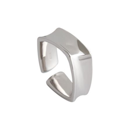 Close-up detail of a chunky, square-cut 925 sterling silver ring with a polished finish, part of a minimalist jewelry set.