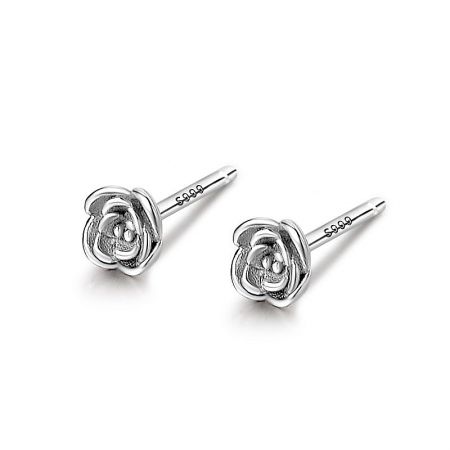 Close-up of the S925 sterling silver flower rose stud earring.