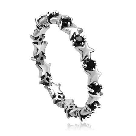 Close-up of the Finger Star Trail Stackable Ring, highlighting the polished 925 sterling silver star design.