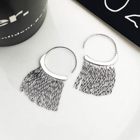 925 Sterling Silver C-Hook Chain Bling Tassel Earrings (5 Pairs) - A pair of 925 sterling silver C-hook earrings with delicate tassel-like fringes, part of a five-pair set.