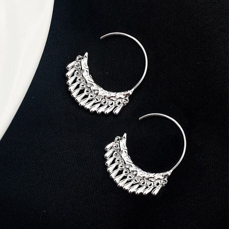 925 Sterling Silver Hammered Textured Short Tassel C-Shape Hanging Earrings (5 pairs) - A pair of 925 sterling silver hammered textured C-shape hanging earrings with short tassels, displayed on a white background.