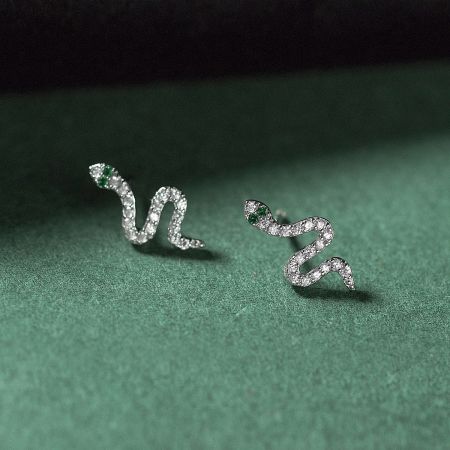 925 Sterling Silver Mini Sparkling Diamond Snake Design Stud Earrings (5 Pairs) - A pair of 925 sterling silver snake design stud earrings, intricately detailed with sparkling clear and green gemstones.