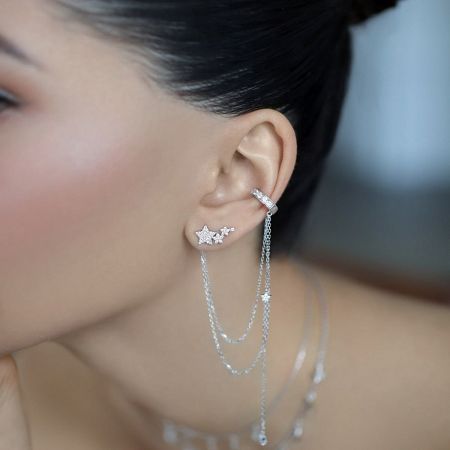 925 Sterling Silver Cubic Zirconia Star Tassel Ear Cuff (Non-Pierced) - Close-up of a 925 sterling silver non-pierced ear cuff featuring a cubic zirconia star and a dangling tassel chain.