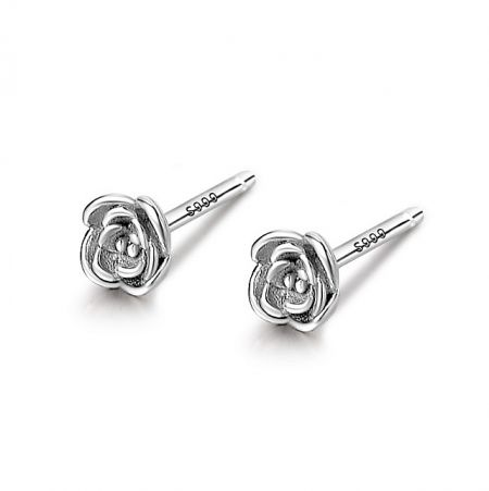 925 Sterling Silver Rose Stud Earring - A detailed close-up of the 925 Sterling Silver Rose Stud Earring, showcasing the intricate petal design and polished silver finish.