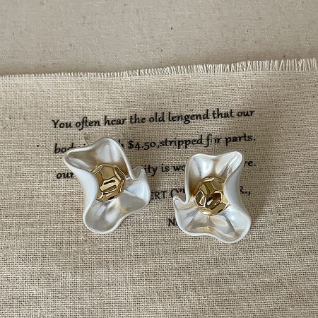 Gold Petal Brass Earrings - Wholesale Vintage Studs (5 Pairs) - A pair of Gold Petal Brass Earrings with a matte white finish and a polished gold metal center, displayed on a neutral background.