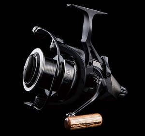 okuma bait feeder 60 reel Ceymar Baitfeeder "A" Spinning Reels Baitfeeder spinning reels lend tremendous function to anglers Rockaway Surf Spinning & Baitfeeder