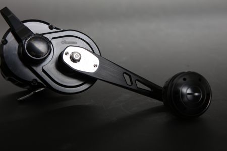 LUMINUM HANDLE ARM FOR STRENGTH AND LIGHT WEIGHT CARBON KNOB.