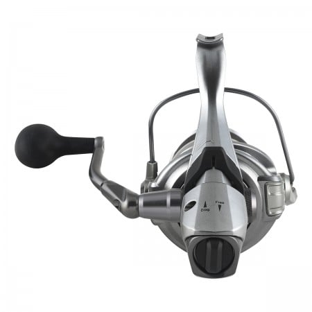 Molinete Okuma Coronado CDX Baitfeeder