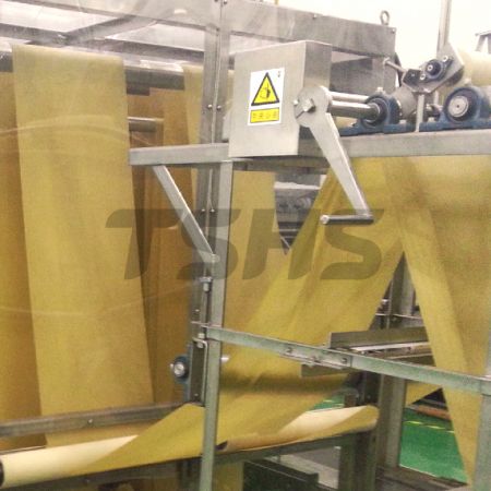 フライドフィッシュクラッカー製造ライン、グリーンピープロダクションライン（中国） - 魚のシュレッド生産ライン