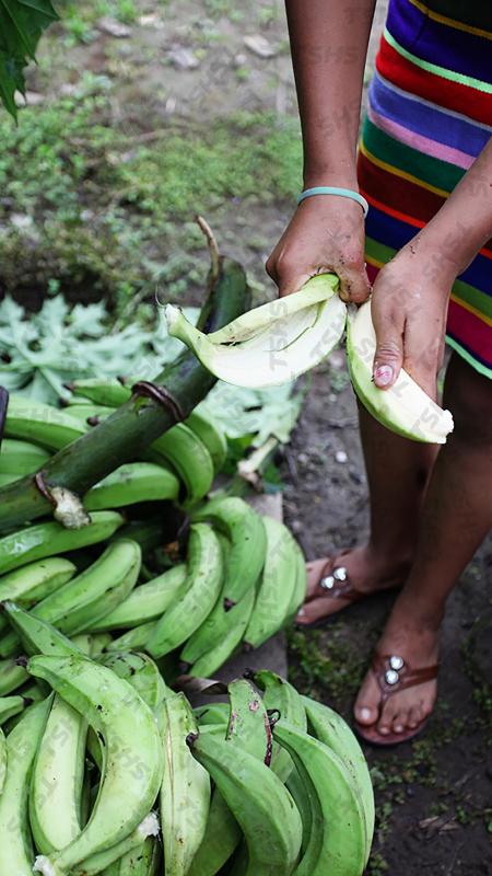 कच्चा माल： छिलना→