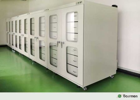 BM1358-2，A0图防潮柜。