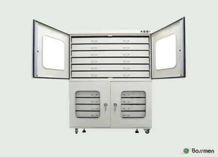 BM1476，四門抽屜式防潮櫃。