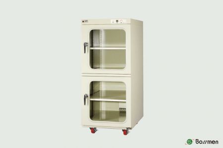 BR500L(A) Dry Cabinet features microcomputer humidity control.