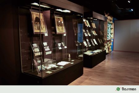 Case 2: Chuan Yi Music Museum Display Area.