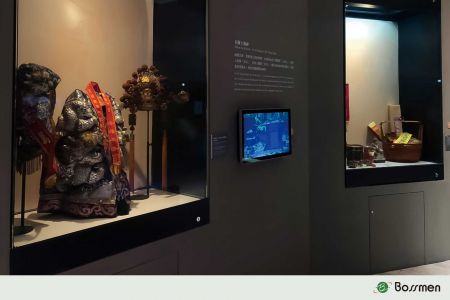 Case 3: Tudigong Cultural Center Display Area.