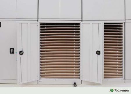 案例二，FB-O-001偶戲櫃開門圖。