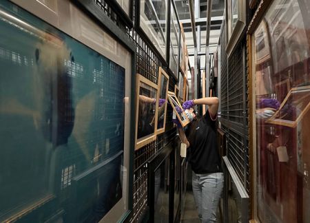 Regalierung von Artefakten / Platzierung von Artefakten.