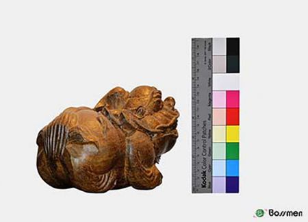 BOSSMEN erfasst Artefakte mit präzisen Winkeln und Details.