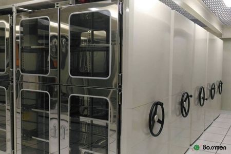 潔淨室等級晶圓儲存移動櫃 - 移動式儲存解決方案，方便操作並最大化空間使用，適用於各種儲存需求。