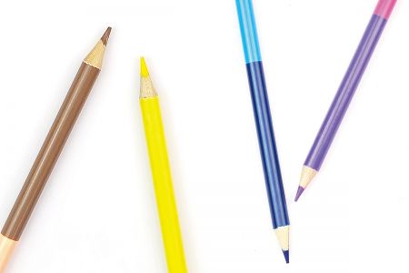 筆桿顏色與筆芯顏色可配色客製化。