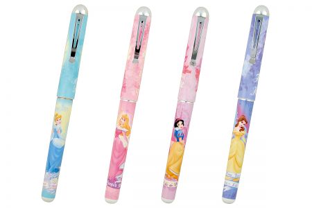 迪士尼公主系列金屬簍空筆夾鋼珠筆。