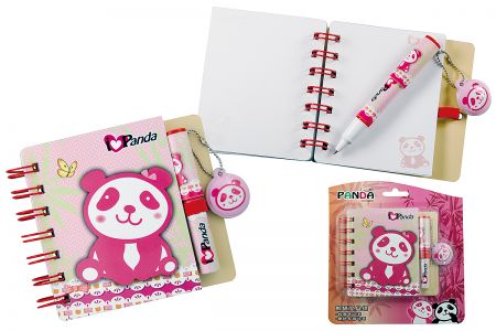 迷你吊飾原子筆與筆記本組合。