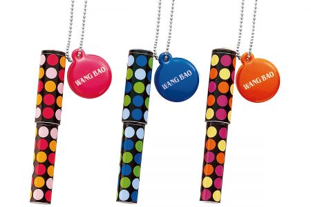 企業LOGO擦拭布吊飾口袋筆。