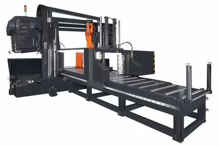 Pantalla trasera de la máquina de sierra de cinta automática horizontal de doble columna de 780 mm con mesa rodante de 3ML