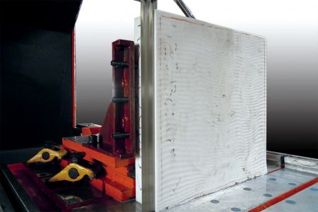 Keramikstahlzuschnitt - Hochgeschwindigkeitszuschnitt 2mm superdünne Keramikstahlplatte mit Cosen vertikaler Plattensäge