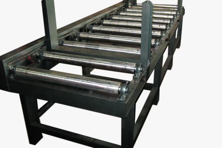 Bandsaw Machine Powered Roller Table - First quickly then finely, use powered roller table to position your material effortlessly.