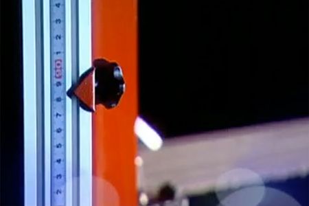 Szalagfűrész gép pengemagas-dekóder - A pengemagas-dekóder segít Önnek szabályozni a lefelé irányuló előtolási sebességet a vágáshoz pontosan szükséges sebességen.