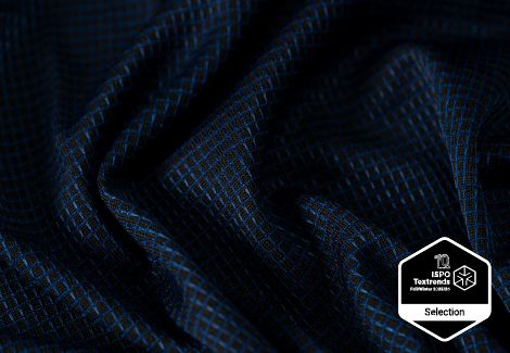 Aiming to reduce emissions and promote reuse, the focus for Fall/Winter 2025/26 is on sustainability