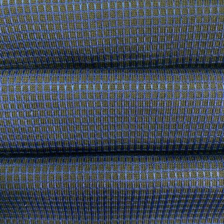 聚丙烯网格布有特殊的光泽,易于吸水