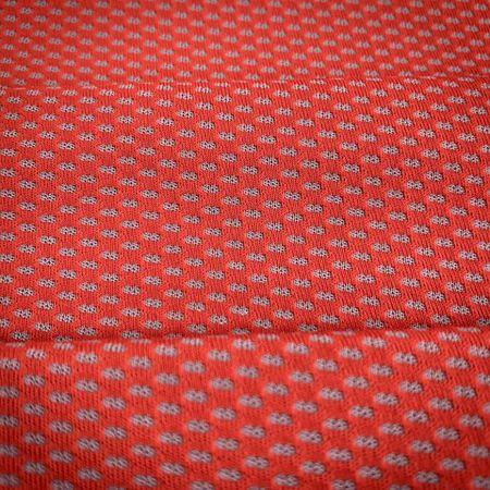 Il nido d'ape in polipropilene aiuta ad assorbire il calore