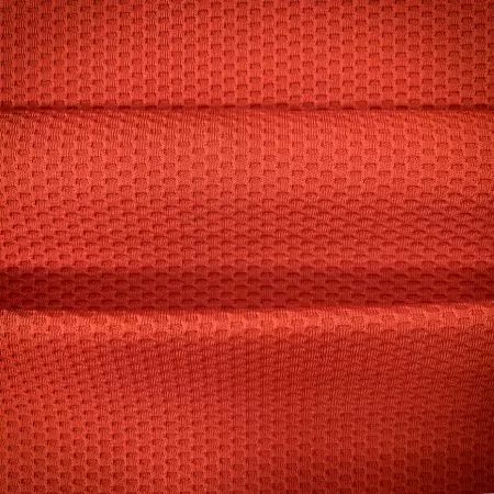 Il tessuto a doppio strato in polipropilene a nido d'ape ha una buona permeabilità all'aria e un buon isolamento termico