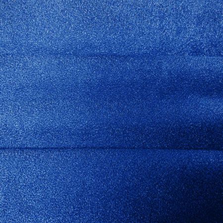 Il tessuto spazzolato elastico combina tecnologia di elasticità e proprietà di sollevamento