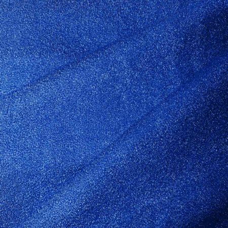 Il tessuto spazzolato elastico è progettato per proteggere il corpo