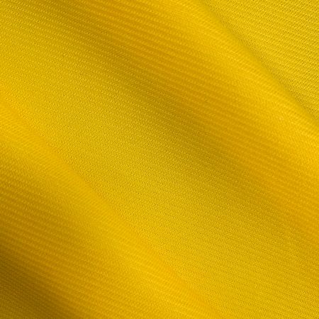 聚酯斜纹针织布 - 是一款使用细丹尼的聚酯纤维织成的斜纹针织布