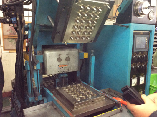 Compression Mold Computer High-Precision Compression Molding & Custom Rubber Molds | L&J
