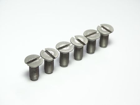 Tornillos de cabeza plana ranurados de titanio