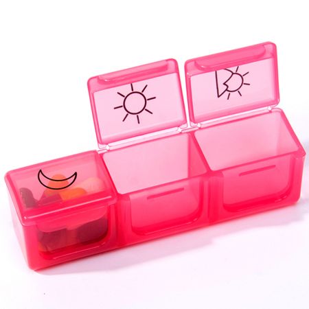 Capacité du boîtier de pilules pour 3 fois par jour.