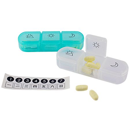 Вместимость контейнера для таблеток с двумя застежками на внешнем ящике.